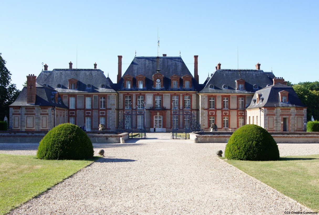 chateau de Breteuil