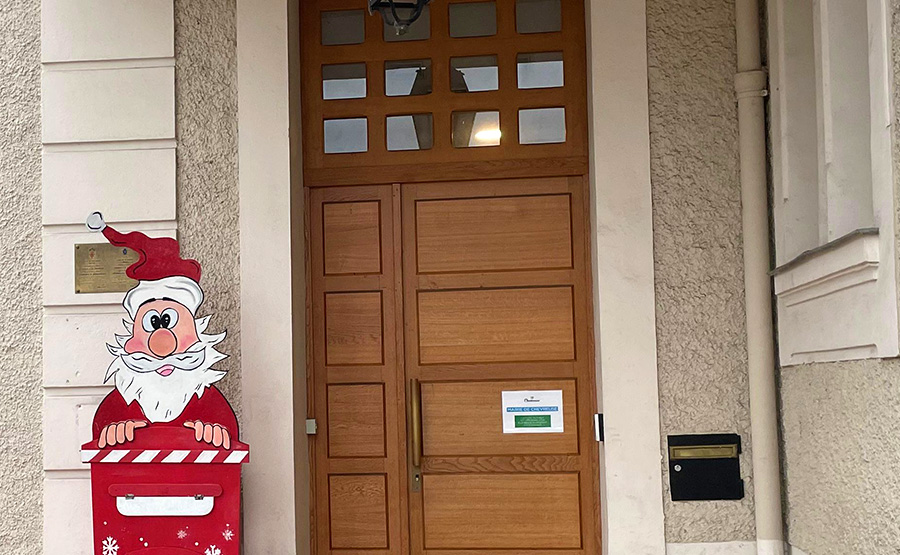 2025 12 02 boite pe re noel actu